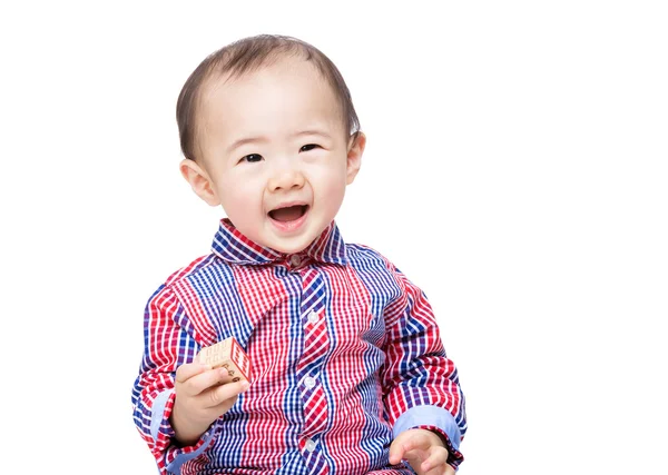 Bébé garçon se sentir excité avec bloc jouet — Photo