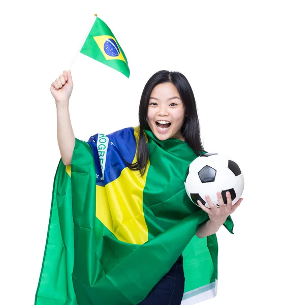 Asiática mujer fanático del fútbol con pelota y bandera — Foto de Stock