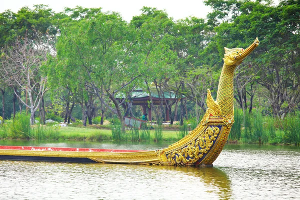 Dragon boat in Thailand — Stock Photo, Image