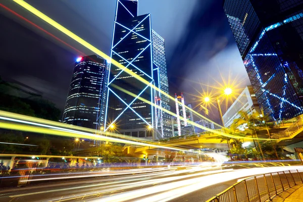 Tráfico ocupado en la ciudad de Hong Kong — Foto de Stock