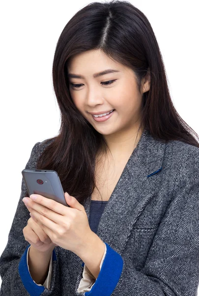 Asian woman using mobile — Stock Photo, Image