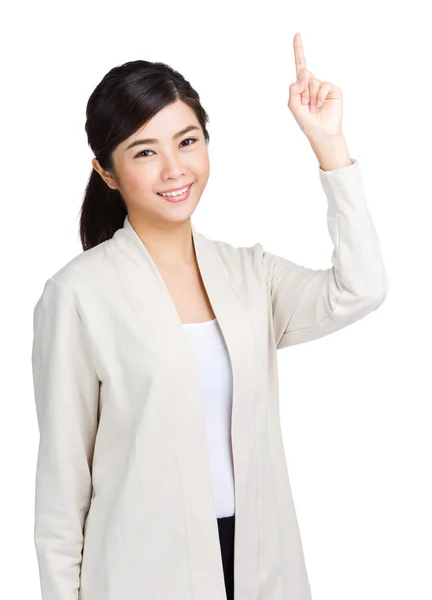 Jovem mulher asiática apontando — Fotografia de Stock