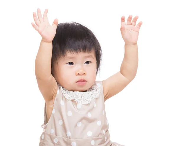 Азиатская девочка с двумя руками вверх — стоковое фото