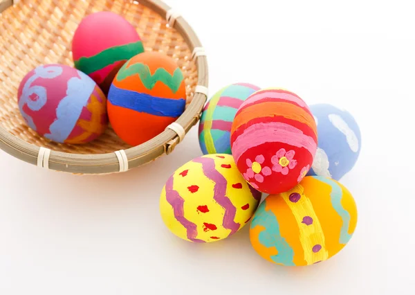Easter egg in basket — Stockfoto
