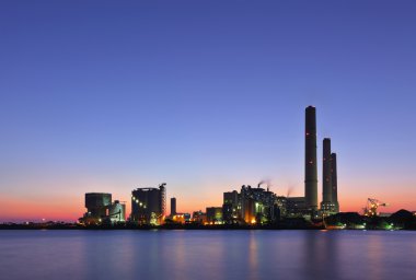 Gece elektrik santrali