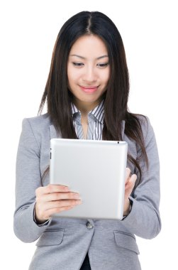 gülümseyen iş tablet kullanma