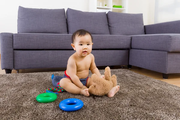 Asiatique bébé fille à la maison — Photo