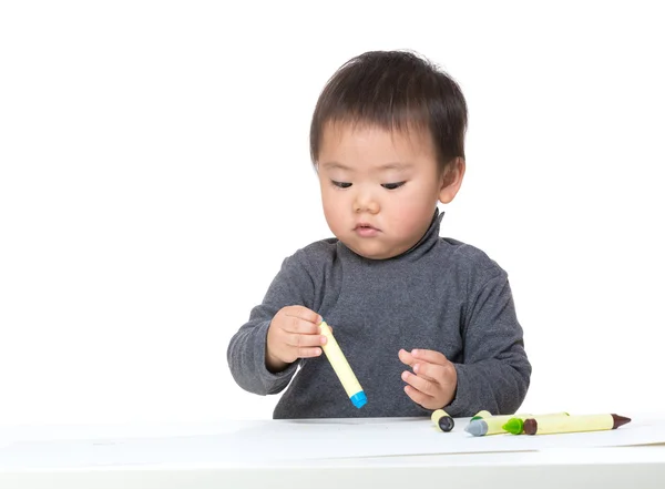 Ragazzino concentrati sul disegno — Foto Stock