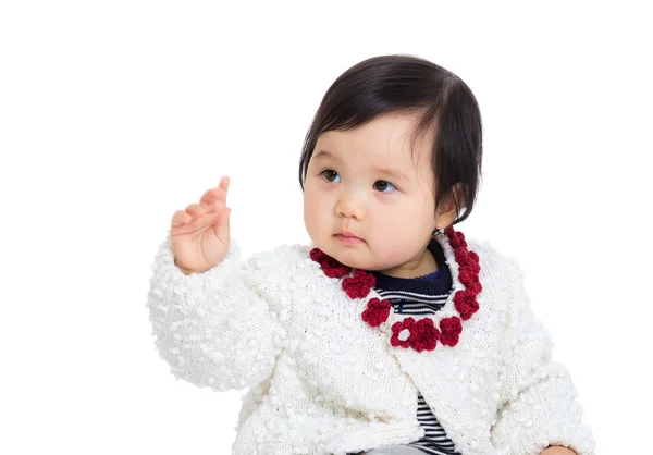 Asya bebek kız onun parmak — Stok fotoğraf