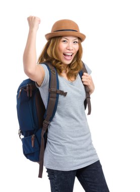 heyecanlı genç kadın turist kadar el kaldırsın