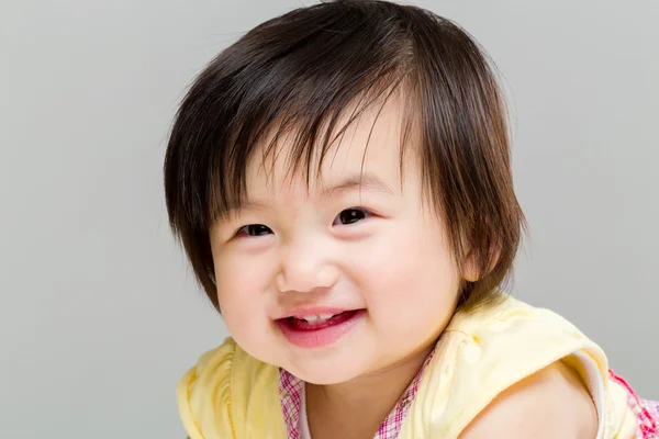 Bebê menina sorriso — Fotografia de Stock