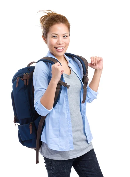 Flicka med ryggsäck — Stockfoto
