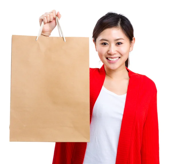 Donna asiatica con shopping bag — Foto Stock