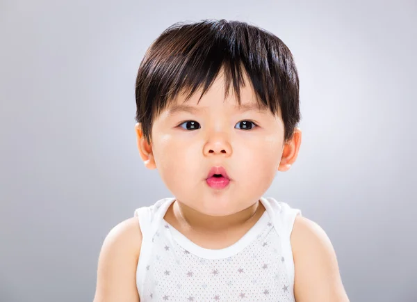 Asiático bebé chico pout labio — Foto de Stock