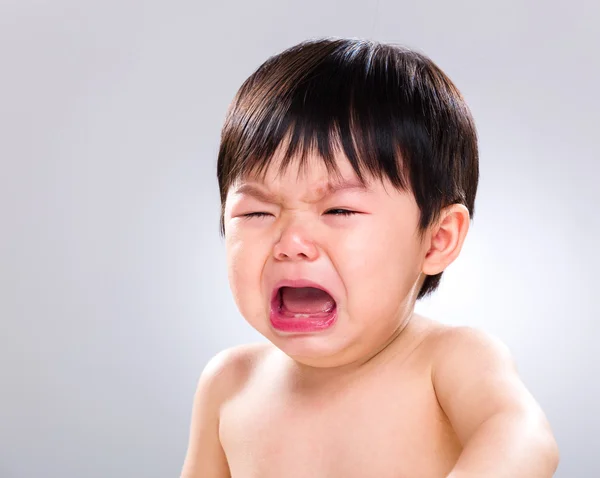 Crying baby boy — Stockfoto