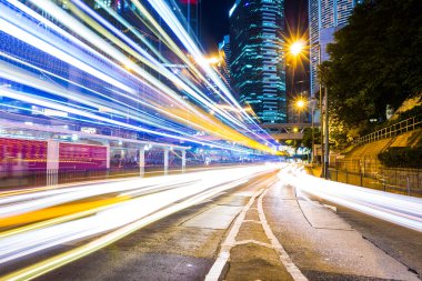 Hong Kong 'da gece trafiği
