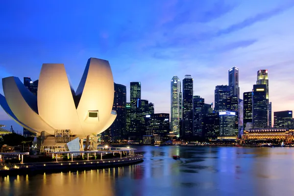 Singapur manzarası ve marina Bay görünümü — Stok fotoğraf