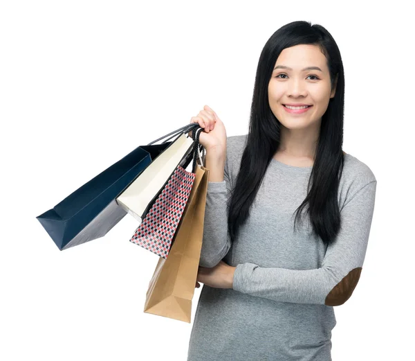 Mujer asiática sosteniendo bolsa de papel — Foto de Stock