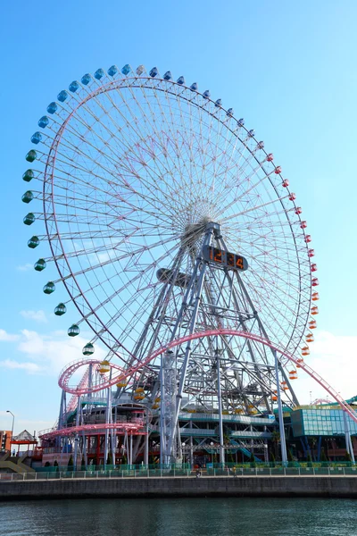 Rueda de la fortuna en Yokohama — Foto de Stock