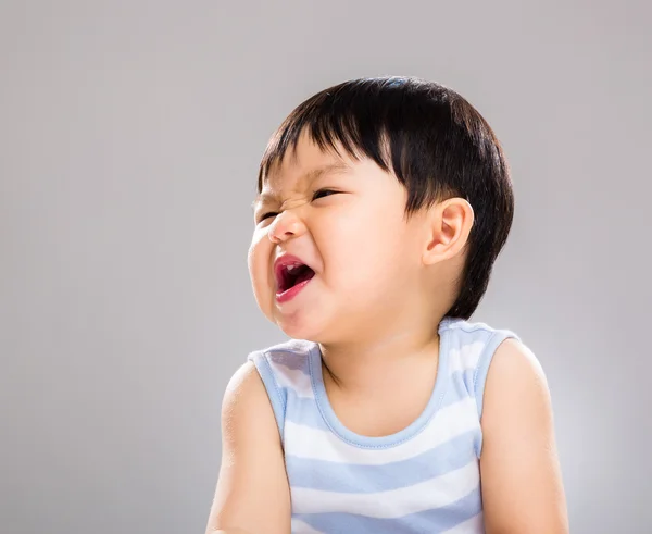 Asiatico bambino ragazzo con divertente faccia — Foto Stock