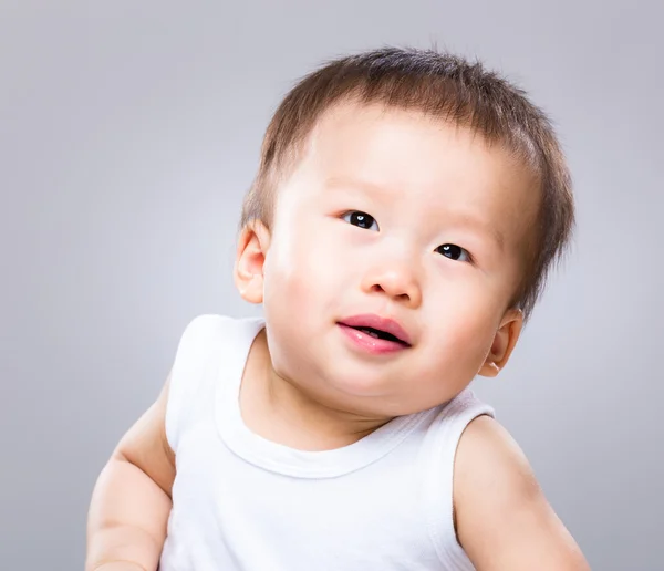 Vackert leende söt baby — Stockfoto