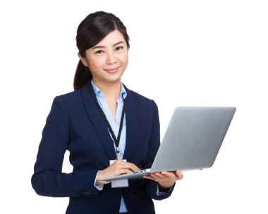 iş kadını kullanmak laptop