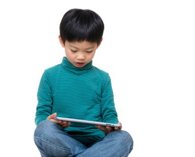 tablet bilgisayar ile çocuk