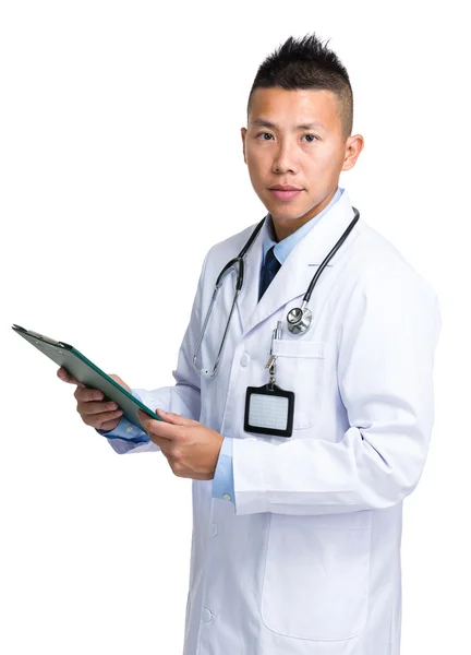 Medical doctor hold clipboard — Stock Photo, Image