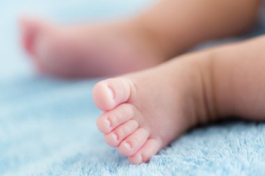 Minik Bebek ayaklar