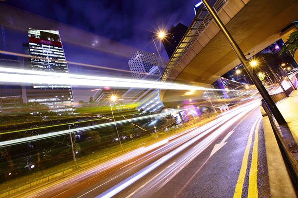 Verkehr auf der Straße — Stockfoto