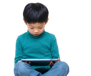 küçük çocuk kullanım tablet