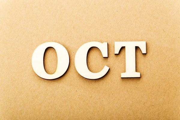 Houten tekst voor oktober — Stockfoto