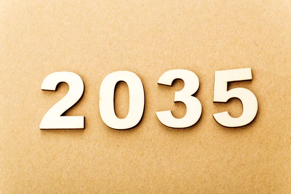 Деревянный текст за год 2035 — стоковое фото