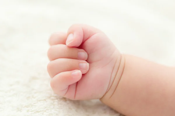 Baby hand — Stockfoto