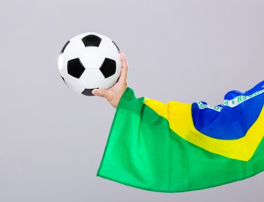 Adam kolunu tutun futbol topu