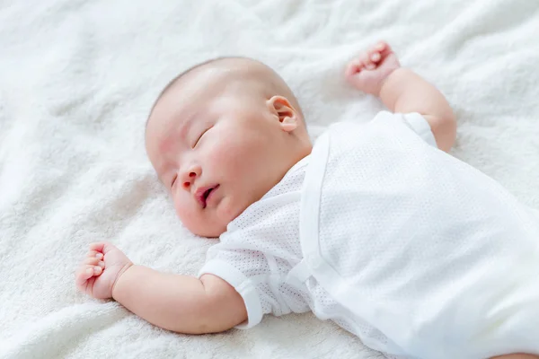 Nyfödda baby sleep — Stockfoto