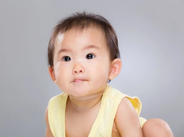 Baby girl labbro broncio — Foto Stock