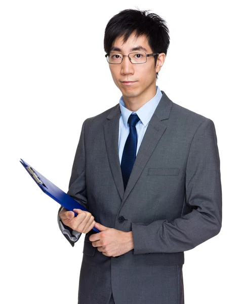 Asian business man hold clipboard — Stock Photo, Image