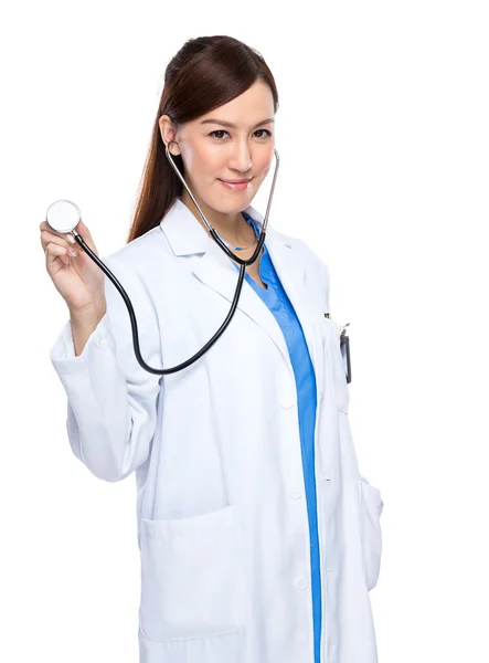 Asian female doctor use stethoscope — Stock Photo, Image