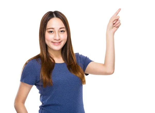 Gemengd ras vrouw met vinger wijzen — Stockfoto