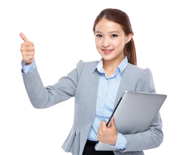 Businesswoman with laptop computer and thumb up — Stock Photo, Image