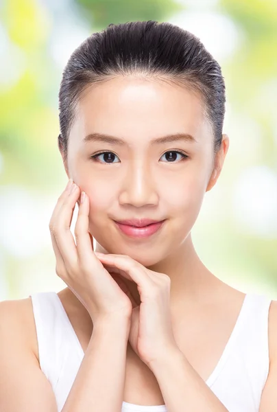 Asian woman clean face skin — Stock Photo, Image