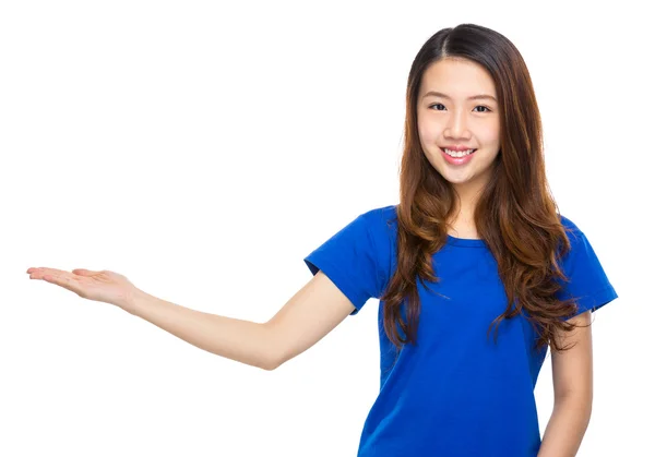 Asian woman with hand presentation — Stock Photo, Image