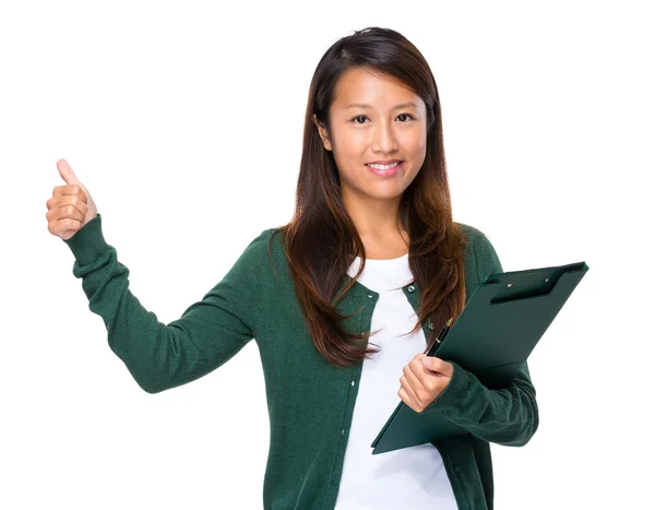 Woman with clipboard and thumb up — Stock Photo, Image