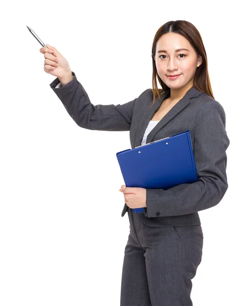 Businesswoman with clipboard — Stock Photo, Image