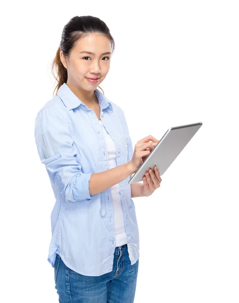 Woman use digital tablet — Stock Photo, Image