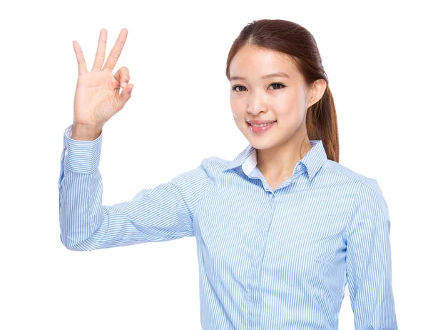 Young asian businesswoman with ok sign — Stock Photo, Image