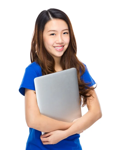 Frau mit Laptop — Stockfoto