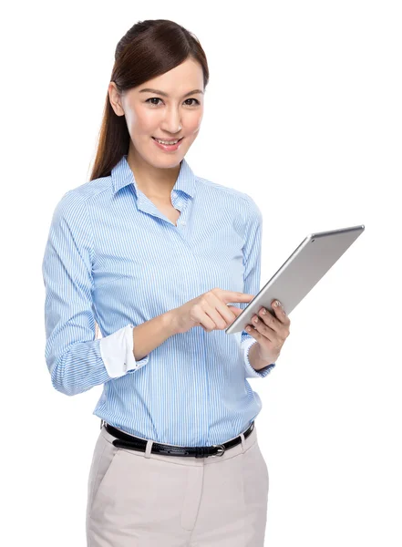 Businesswoman use of digital tablet — Stock Photo, Image