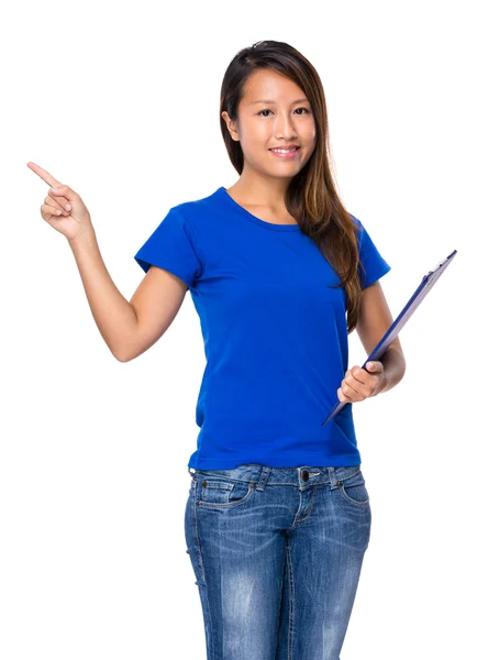 Woman with clipboard and finger point out — Stock Photo, Image